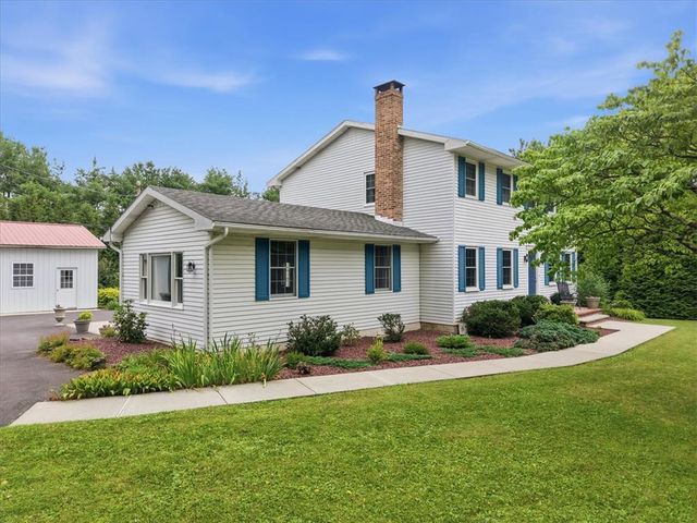 228 West Moorestown Road, Bushkill Twp, PA 18091
