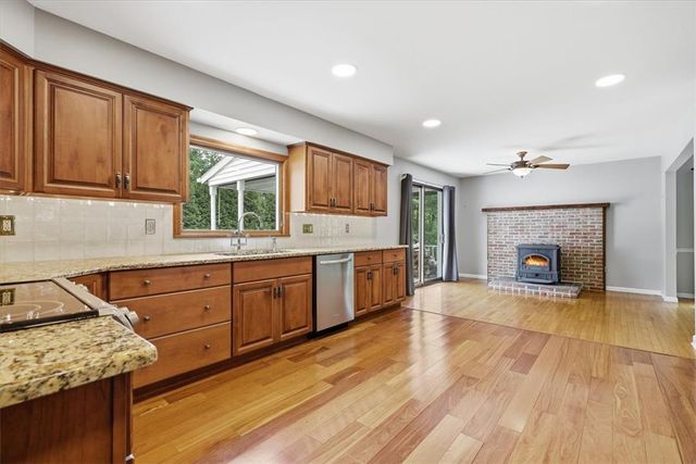 228 West Moorestown Road, Bushkill Twp, PA 18091