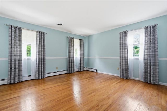 228 West Moorestown Road, Bushkill Twp, PA 18091