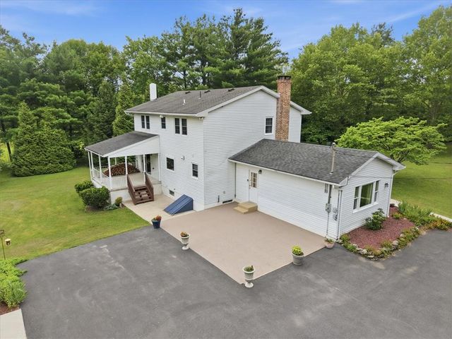 228 West Moorestown Road, Bushkill Twp, PA 18091