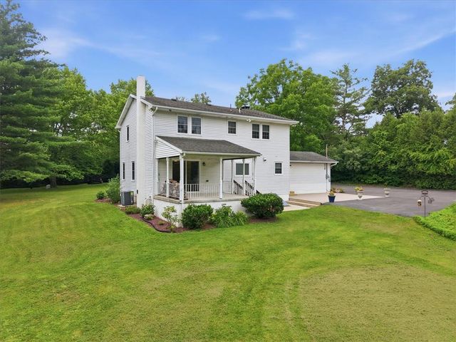 228 West Moorestown Road, Bushkill Twp, PA 18091