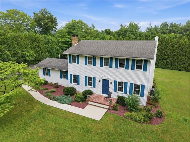 228 West Moorestown Road, Bushkill Twp, PA 18091
