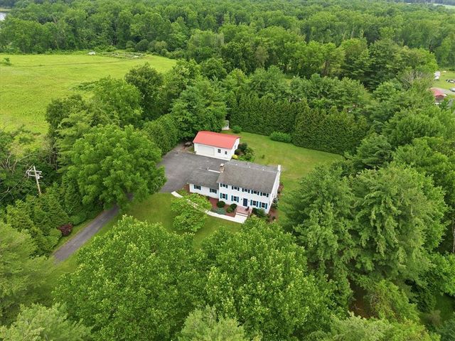 228 West Moorestown Road, Bushkill Twp, PA 18091