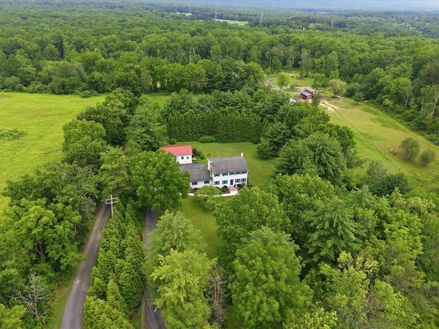 228 West Moorestown Road, Bushkill Twp, PA 18091