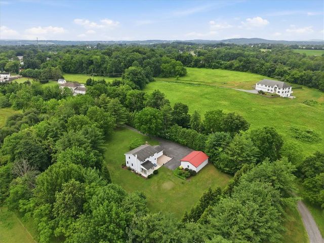228 West Moorestown Road, Bushkill Twp, PA 18091