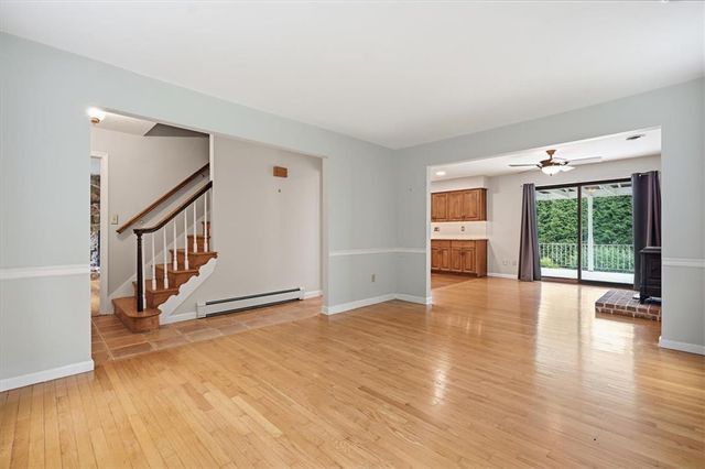 228 West Moorestown Road, Bushkill Twp, PA 18091