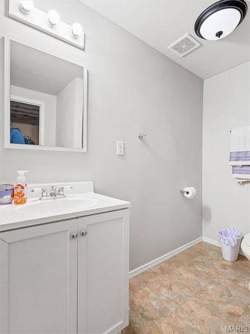 5950 Highway V, Union, MO 63084