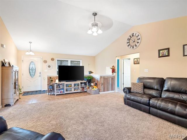 5950 Highway V, Union, MO 63084