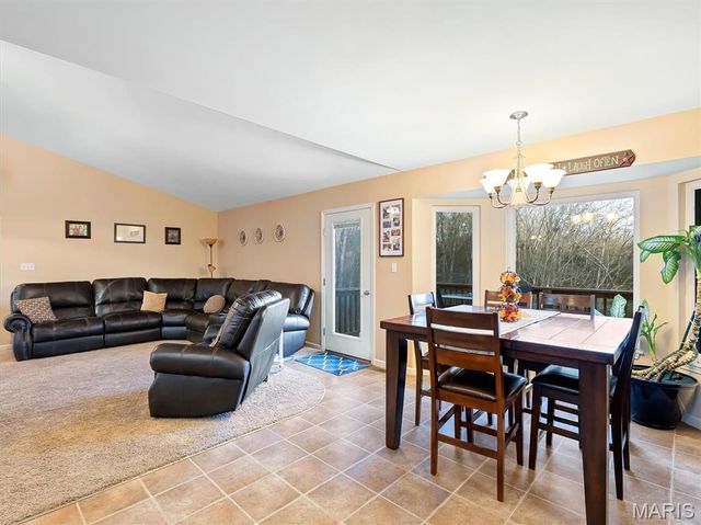 5950 Highway V, Union, MO 63084