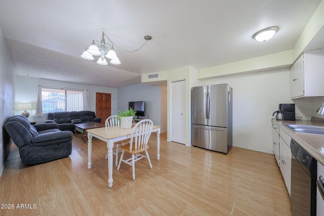 4528 W SANNA Street, Glendale, AZ 85302