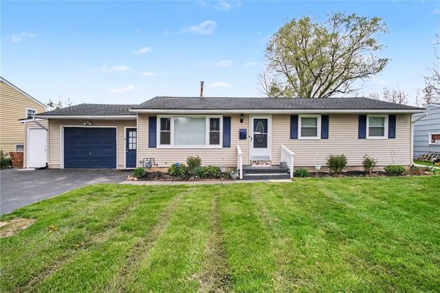 154 Burben Way, Gates, NY 14624