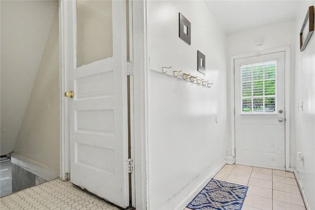 154 Burben Way, Gates, NY 14624
