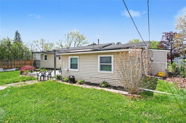 154 Burben Way, Gates, NY 14624