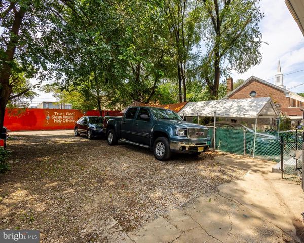424 STATE ST, Camden, NJ 08102