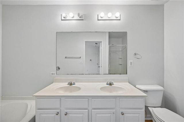 725 Crestwell Circle SW, Atlanta, GA 30331