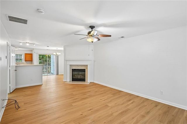 725 Crestwell Circle SW, Atlanta, GA 30331