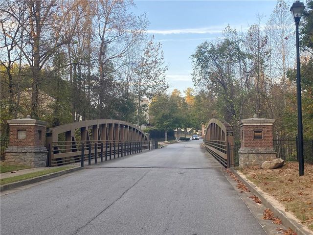 725 Crestwell Circle SW, Atlanta, GA 30331