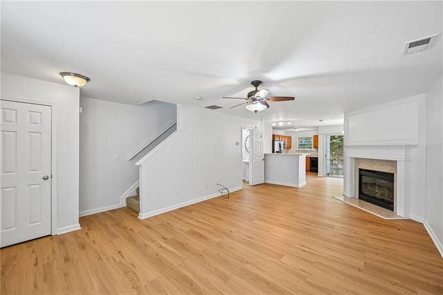 725 Crestwell Circle SW, Atlanta, GA 30331