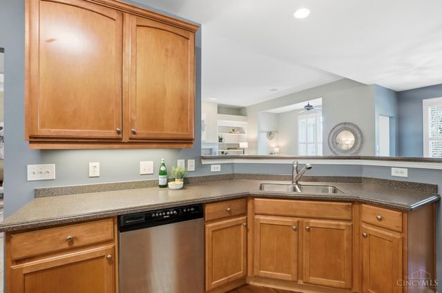 8338 Jeannes Creek Lane, West Chester, OH 45069