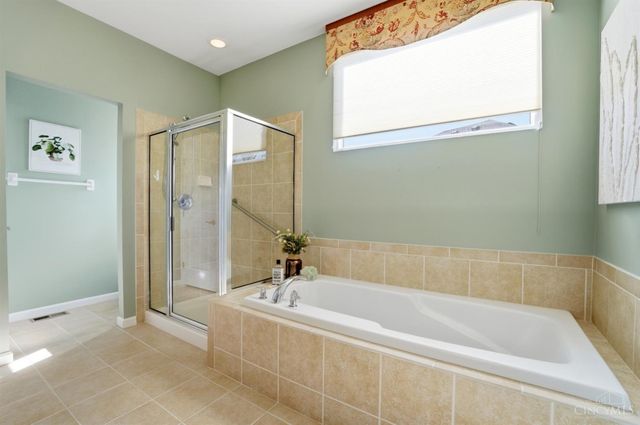 8338 Jeannes Creek Lane, West Chester, OH 45069