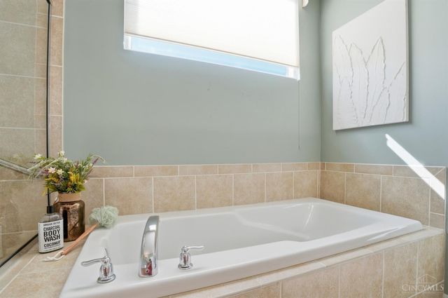 8338 Jeannes Creek Lane, West Chester, OH 45069