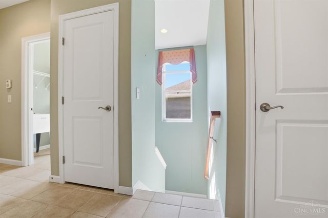 8338 Jeannes Creek Lane, West Chester, OH 45069