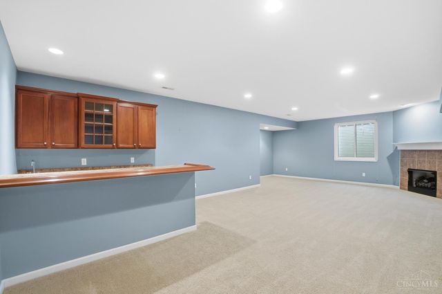 8338 Jeannes Creek Lane, West Chester, OH 45069