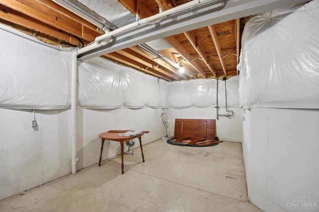 8338 Jeannes Creek Lane, West Chester, OH 45069