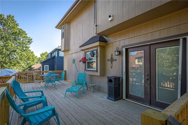 1437 Coventry Lane, Liberty, MO 64068