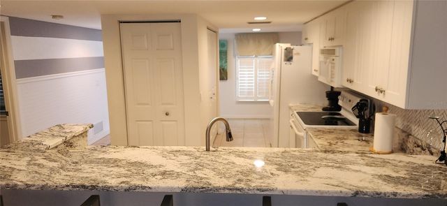 9600 FIDDLERS GREEN CIRCLE 110, Rotonda West, FL 33947