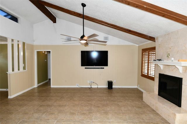 271 Shekel Lane, Houston, TX 77015