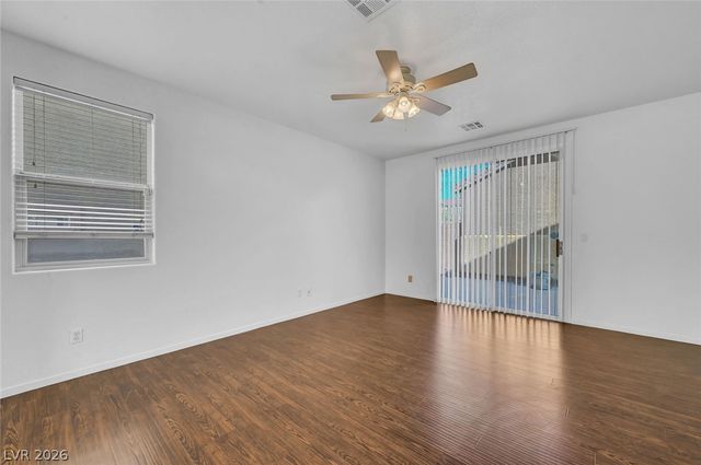 8803 Salvestrin Point Avenue, Las Vegas, NV 89148