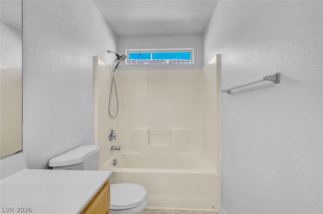 8803 Salvestrin Point Avenue, Las Vegas, NV 89148