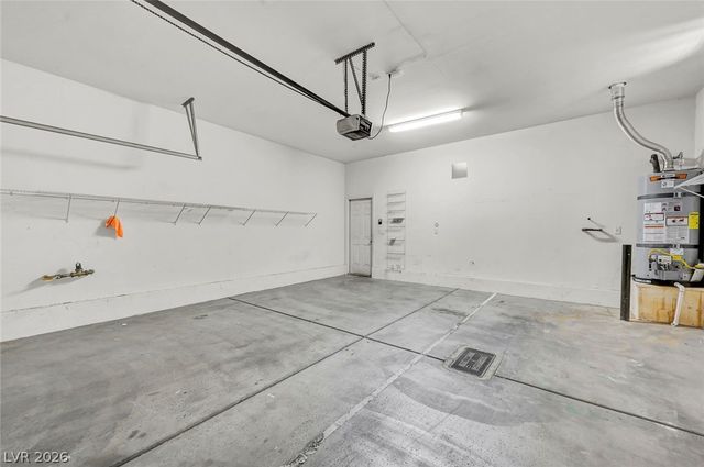 8803 Salvestrin Point Avenue, Las Vegas, NV 89148