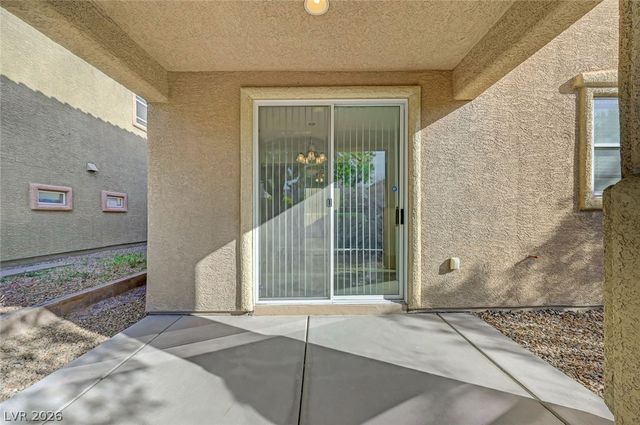 8803 Salvestrin Point Avenue, Las Vegas, NV 89148