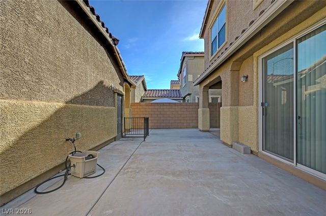 8803 Salvestrin Point Avenue, Las Vegas, NV 89148
