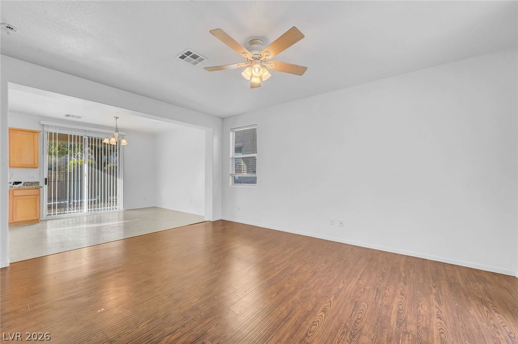 Image 13 of property listing at 8803 Salvestrin Point Avenue, Las Vegas, NV 89148