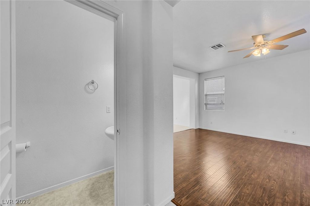 Image 16 of property listing at 8803 Salvestrin Point Avenue, Las Vegas, NV 89148