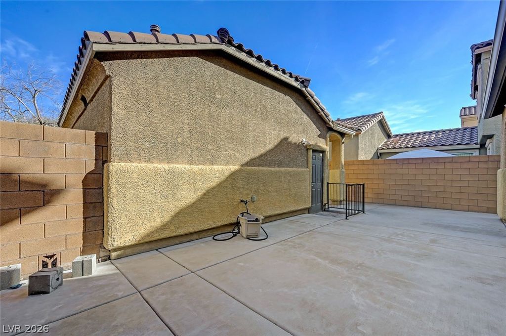 Image 8 of property listing at 8803 Salvestrin Point Avenue, Las Vegas, NV 89148