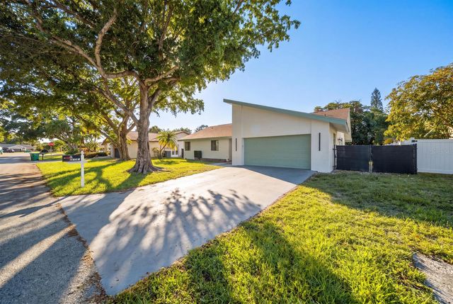 8114 NUTMEG Way, Tamarac, FL 33321