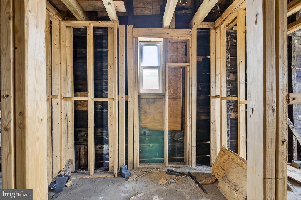 Image 21 of property listing at 2609 FOERSTER AVE, Baltimore, MD 21230