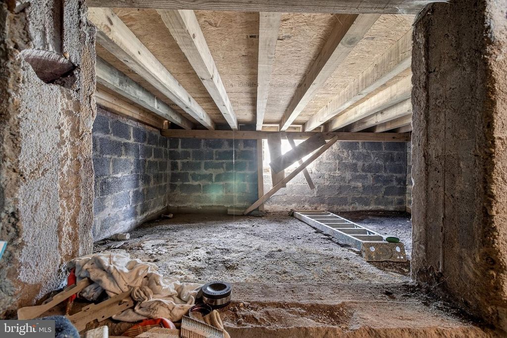 Image 28 of property listing at 2609 FOERSTER AVE, Baltimore, MD 21230