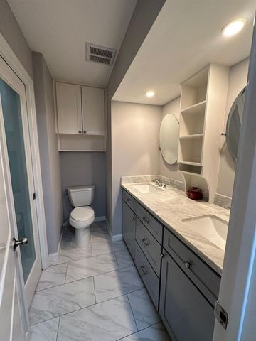 2744 Briarhurst Drive 35, Houston, TX 77057