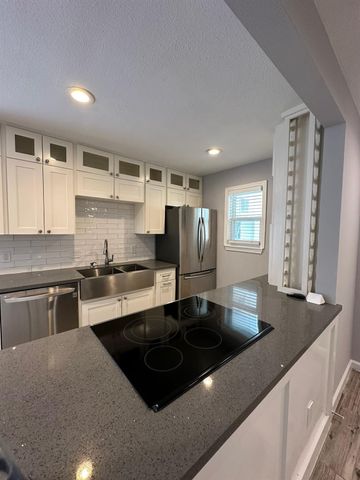2744 Briarhurst Drive 35, Houston, TX 77057