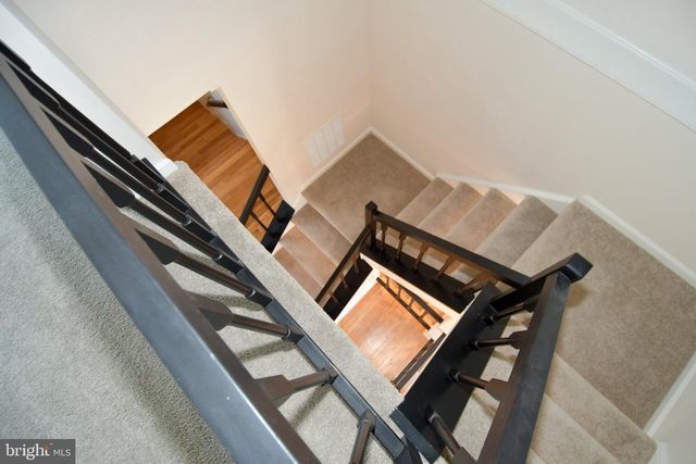101 SMOOTHLEAF LN, Gaithersburg, MD 20878