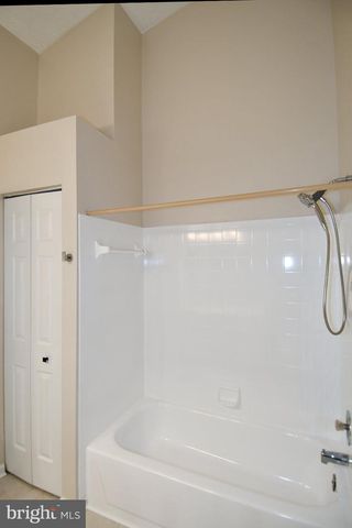 101 SMOOTHLEAF LN, Gaithersburg, MD 20878