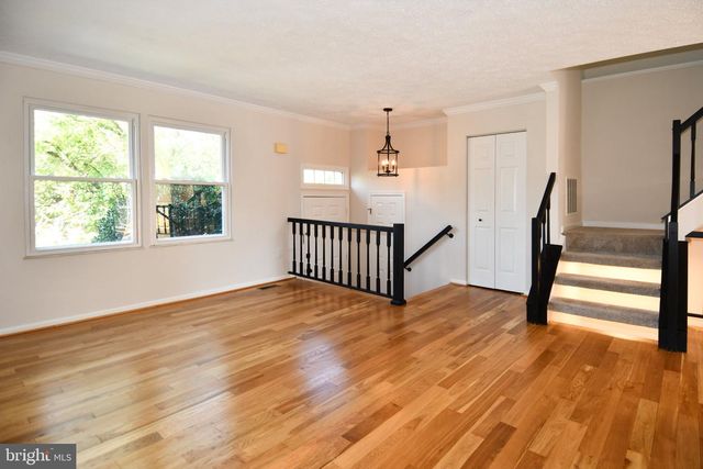 101 SMOOTHLEAF LN, Gaithersburg, MD 20878
