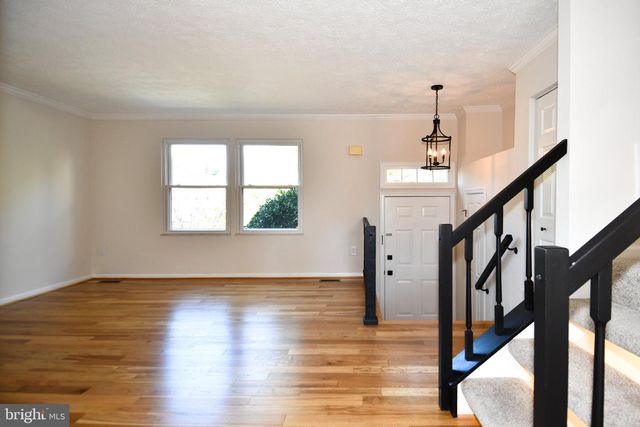 101 SMOOTHLEAF LN, Gaithersburg, MD 20878