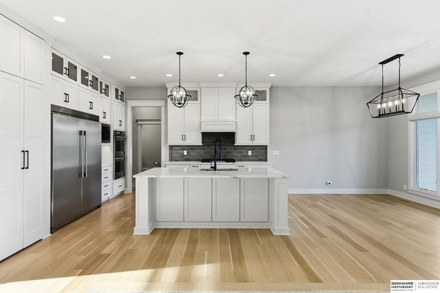 21432 B Street, Elkhorn, NE 68022