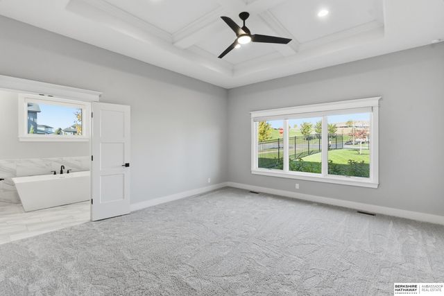 21432 B Street, Elkhorn, NE 68022